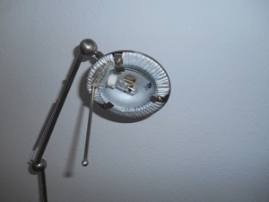 Lampe, Schreibtischleuchte, Halogen, in Edelstahl, ca.ca. 60 cm hoch, höhenverstellbar Bild 3