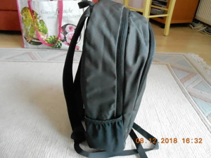 Neuer VAUDE-Rucksack schwarz, Modell PETali Ideal zum Wandern oder als Laptoptasche. Bild 4