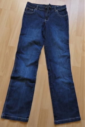 Jeans blau Gr. 152 / miss petrolio / Stickerei auf Gesäßtasche