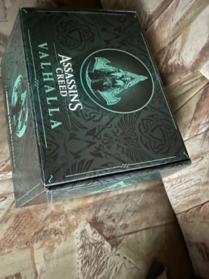 Assassin's Creed Valhalla Ultimate Edition Neu plus Merchandising Paket Bild 7