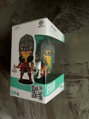 Assassin's Creed Valhalla Ultimate Edition Neu plus Merchandising Paket Bild 8