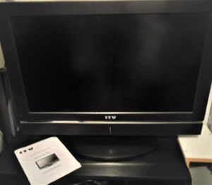 ITV 32" LCD TV Fernseher & Rollbaren Schwarze Schrank Tisch Bild 1