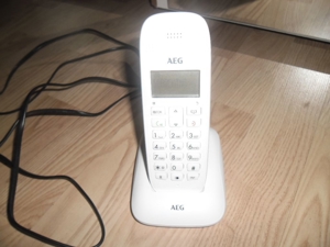 AEG Voxtel D81 DECT-Telefon weiß Guten Zustand! Bild 1