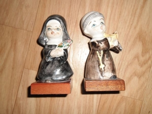 3 kleine Deko-Figuren Non+Münch und Ballerina aus Keramik oder Porzellan Bild 5
