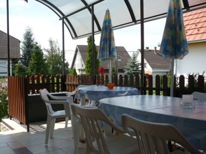 Gruppenunterkunft am Balaton für 10-13 Pers. Ferienhaus mit Pool, Klímíaanlage, Wlan. Bild 2