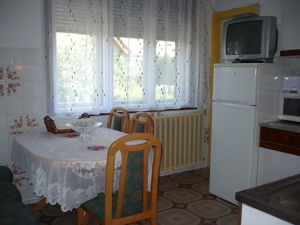 Gruppenunterkunft am Balaton für 10-13 Pers. Ferienhaus mit Pool, Klímíaanlage, Wlan. Bild 6