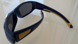 Neuwertige Sonnenbrille für Kinder; beim Optiker gekauft; TOP-Zustand!!! Bild 4