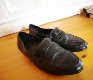 2 x Herrenschuhe: italienische Schuhe zum Reinschlupfen, Gr. 39, sehr weich und bequem, FP 20,-;