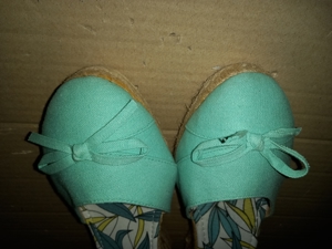 Sandalen Gr.40 Keilschuhe zartgrün Schuhe Absatz 9 cm hoch Sommerschuhe sehr guter Zustand Bild 5