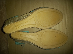 Sandalen Gr.40 Keilschuhe zartgrün Schuhe Absatz 9 cm hoch Sommerschuhe sehr guter Zustand Bild 3