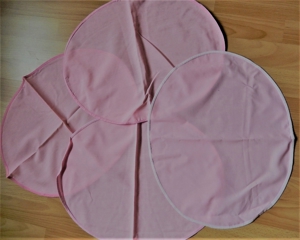 4 Deckchen / Platzdeckchen oval rosa ca. 45 cm x 35 cm / Retro