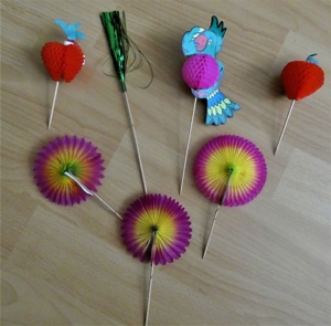1 Packung Cocktail-Dekoration / Erdbeeren /Papagei / Sonne usw