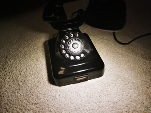 50er Jahre Altes Bakelit Telefone schwarzes als Lampe Bild 2
