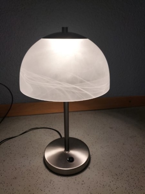 Tischlampe mit LED Bild 2