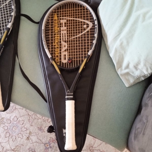 Verkaufe Tennissschläger Marke Head i S6 Oversize und Midsize Bild 2