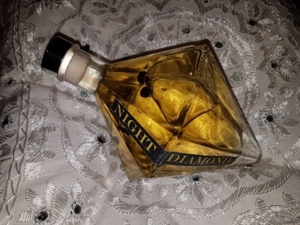 Gin in diamantförmiger Design Flasche "Wacholder" Bild 1