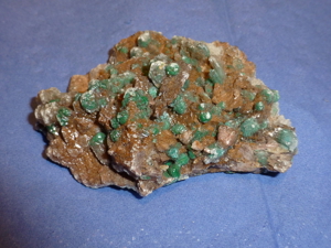 Dolomit, Malachit, Mineralie, Heilstein Bild 1