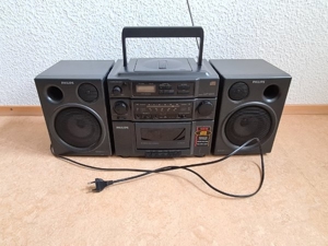 Philips AZ 9020 - Radio / CD Player mit abnehmbaren Boxen Bild 2