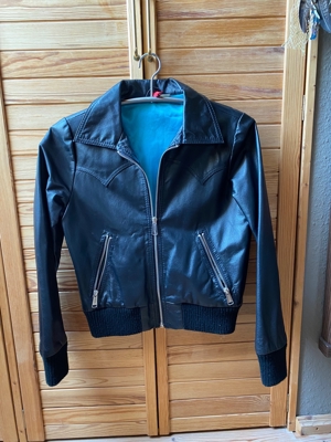 Echt Lederjacke Gr. 40 in schwarz mit mintfarbenem Satinfutter,