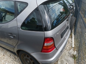 Mercedes A140 silber Schlachtfest Spiegel Rücklicht Türen Heckklappe Stoßstangen Motor Scheinwerfer  Bild 3