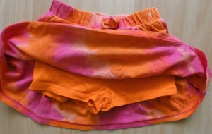 Shorts-Röckchen Gr. 92 (2T) orange/pink Batik - gumballs Bild 2