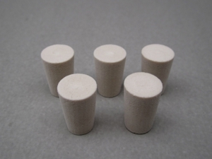 PE Stopfen 30Stk Spitz konisch 13 x 10 x 20 Kunststoff-Stopfen