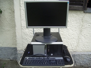 KOMPLETTPAKET Schöner PC ASRock 760GM-GS3 mit neuer Tastatur, Maus, 20 Zoll Monitor, allen Kabeln Bild 3