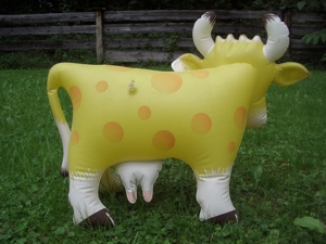 Süße, lustige aufblasbare Deko- Kuh vmtl. 70er/ 80er Jahre super rar! Bild 2