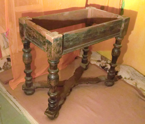Tischgestell antik Bild 1