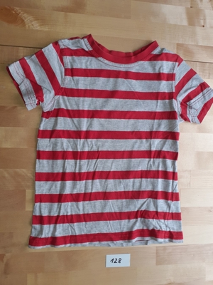 Jungen T-Shirts Gr. 122/128 Teil 2