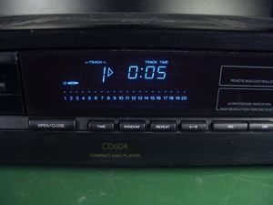 Phillips CD604 TWINDAC CD Player mit sehr großem Display und Magnetarmlasereinheit. Bild 3