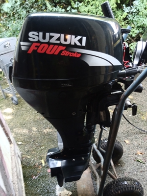 Suzuki DF 15 Bild 2