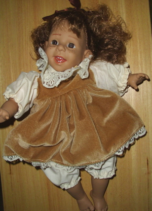 Verkaufe Sammler-Puppen Bild 7
