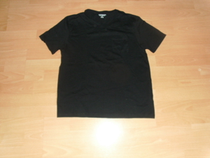 T-Shirt von Essentials, schwarz, Gr. M NEU Bild 1