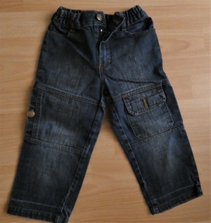 Jeans Gr. 98/104 blau mit vielen Taschen