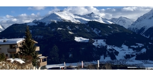 Fewo in 1A Lage direkt an der Mittelstation: Sonnenskifahren in der riesigen Kitzbühel Arena im März Bild 11