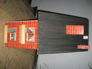 Puppenhaus-Puppenstube eingerichtet, zum Spielen bereit Bild 2