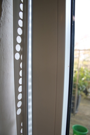 Kippfensterschutz für Vögel, OHNE BOHREN OHNE KLEBEN, System 4 + Welli-Zubehöhr Bild 13