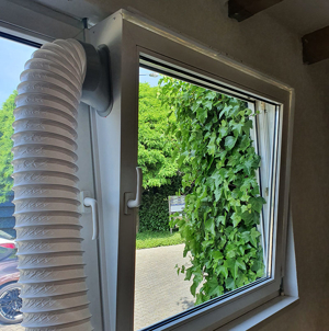 Fensterabdichtung, Klimageräteanschluss, Abluftschlauch Fenster ohne kleben oder bohren Bild 2