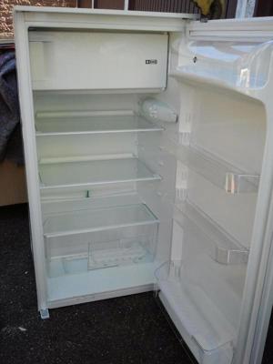Einbaukühlschrank Progress(AEG) mit Gefrierfach Neu(Lieferung und Montage Möglich) Bild 1