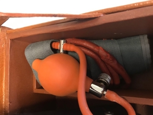 Oscillograph zur doppelseitigen Pulsschreibung nach Prof. Gesenius Keller Bild 7