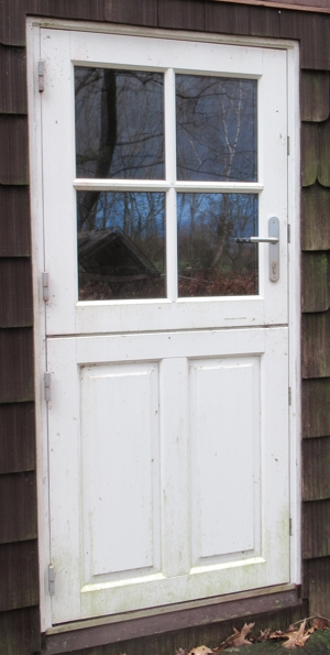 Holz-Wochenendhauses - Beschreibung Türen Fenster Ofen Treppe usw. Bild 2