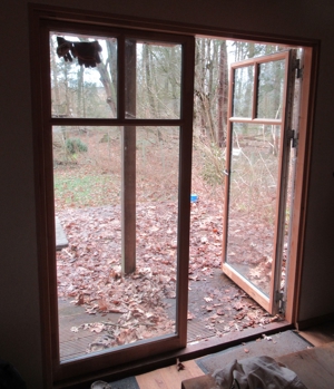 Holz-Wochenendhauses - Beschreibung Türen Fenster Ofen Treppe usw. Bild 5