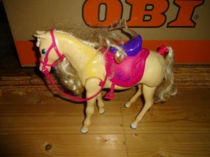 Barbiepferd mit Funktionen zu verkaufen