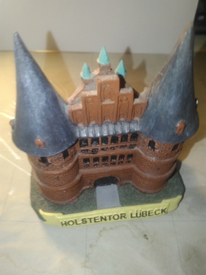 Lübeck Holstentor Poly Souvenir Modell Germany Hansestadt 11 cm h Bild 5