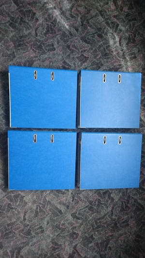 4 blaue Ordner + 400 Prospekthüllen Bild 1