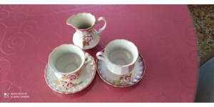 Kaffee/Tee Tassen, Milchkanne, Untertassen Bild 2