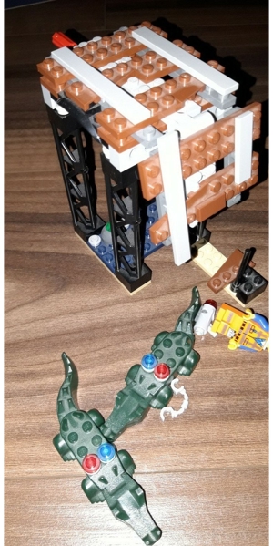 LEGO 70802 - Movie Bad Cops Verfolgungsjagd Bild 7