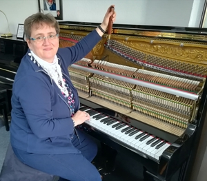 Euterpe Klavier von Klavierbaumeisterin in Aachen Bild 18