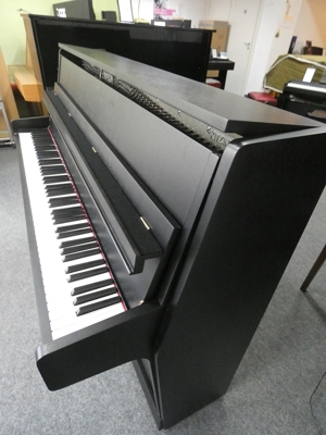 Seiler Klavier von Klavierbaumeisterin aus Aachen Bild 4
